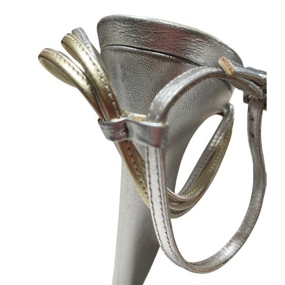 Veronic Beard Fletcher Metallic Chunky Platform Heel Sandals Two Tone Size 10.5M - Picture 7 of 9